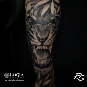 tatuaje-brazo-tigre-logia-barcelona-ridnel (1)       